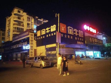 四点告诉你玉龙市场门头招牌设计的重要性！
