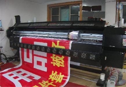 玉龙喷绘广告分辨率是多少？