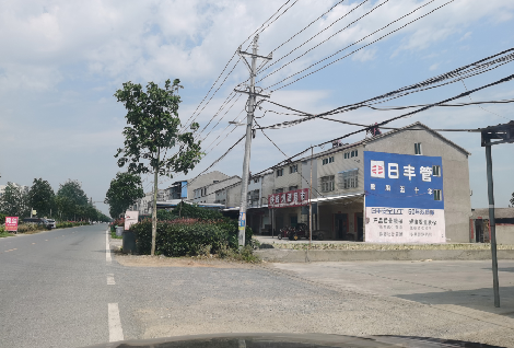 玉龙如何能保证墙体广告的醒目性？